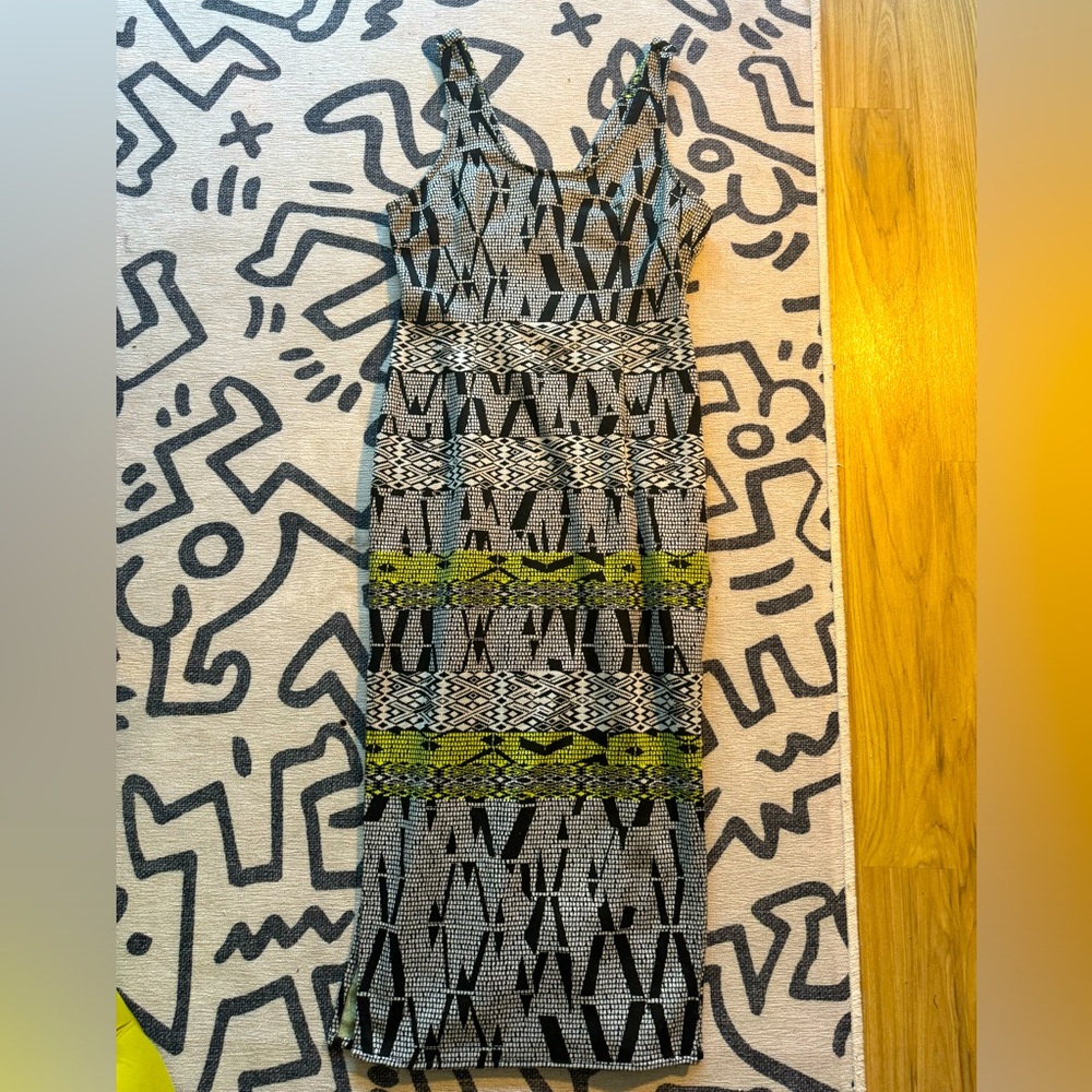 Tribal print mid maxi dress. With back cut outs.